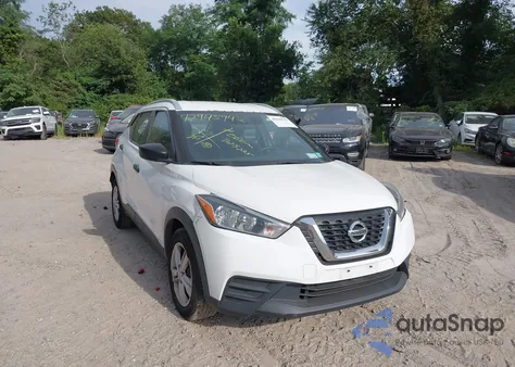 2019 Nissan Kicks S z USA, uszkodzony, nr VIN 3N1CP5CU5KL511748